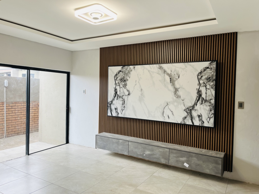 To Let 2 Bedroom Property for Rent in Middelburg Central Mpumalanga