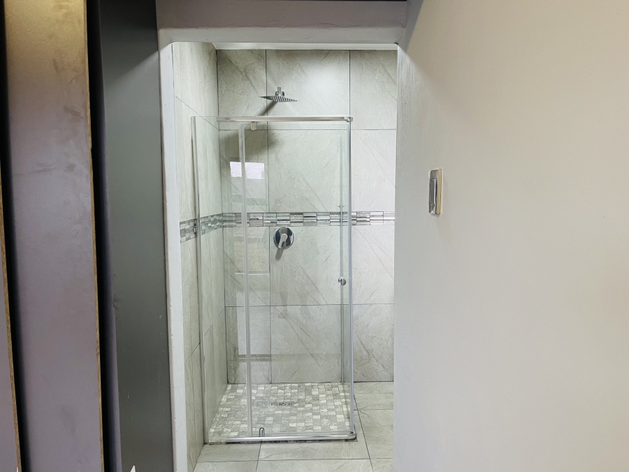 To Let 2 Bedroom Property for Rent in Middelburg Central Mpumalanga