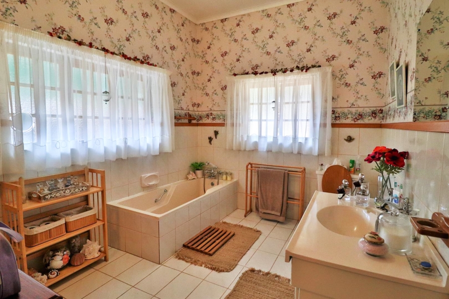 4 Bedroom Property for Sale in Barberton Mpumalanga