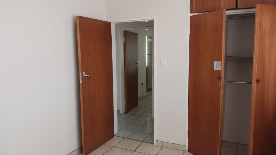 7 Bedroom Property for Sale in Eloff Mpumalanga