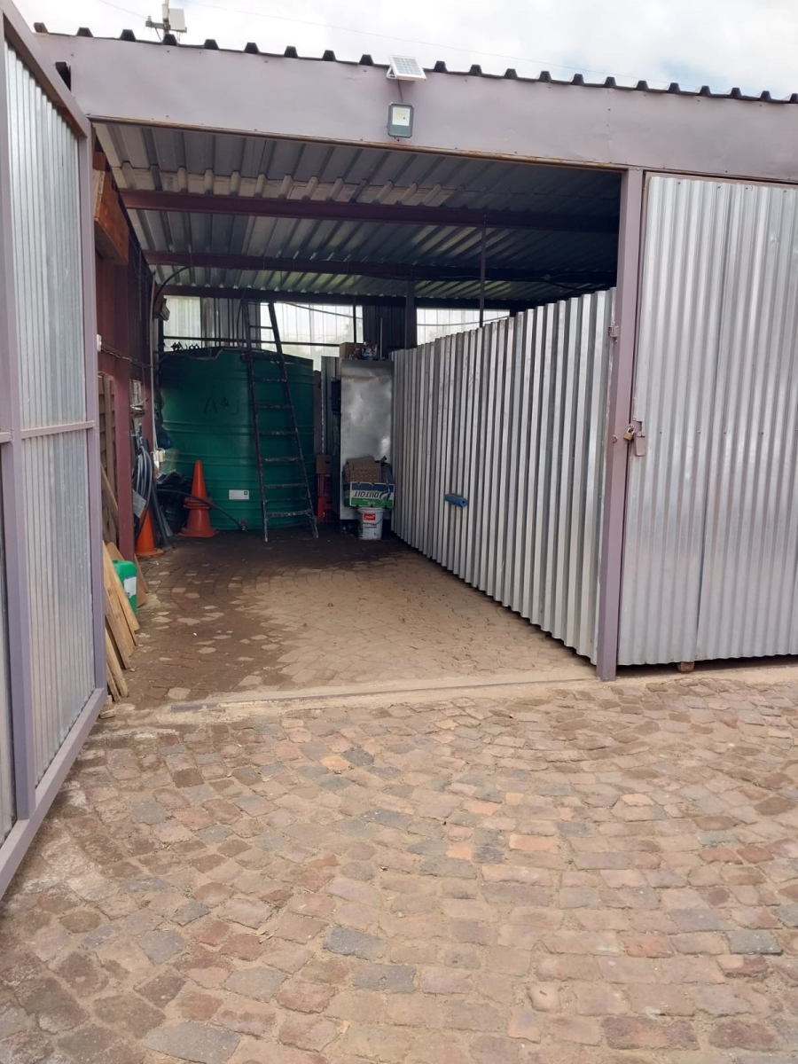 7 Bedroom Property for Sale in Eloff Mpumalanga