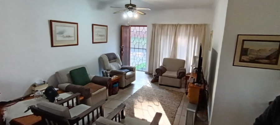 2 Bedroom Property for Sale in White River Mpumalanga