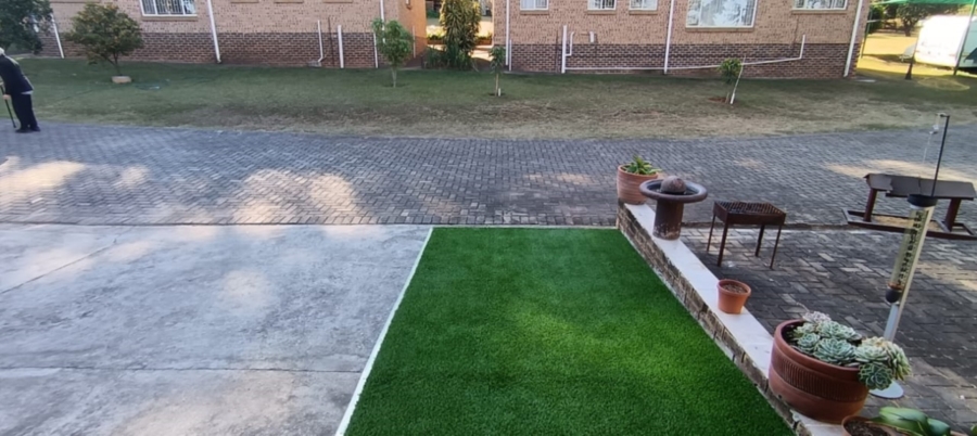 2 Bedroom Property for Sale in White River Mpumalanga