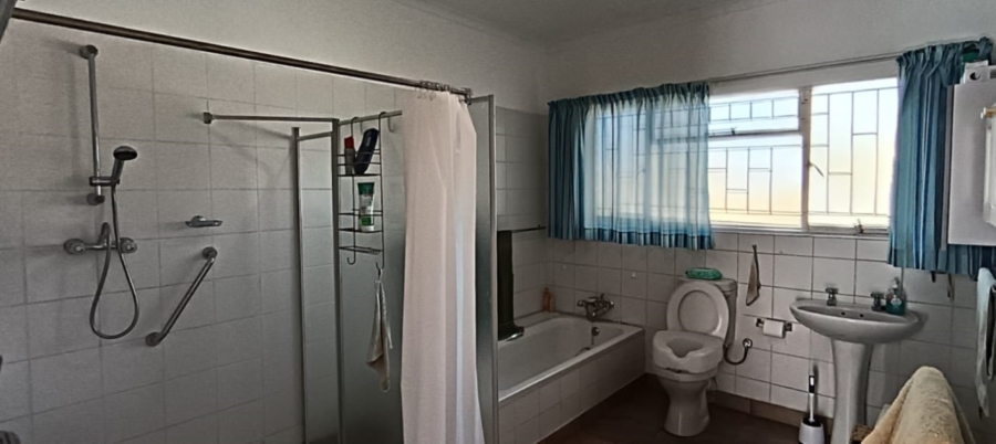 2 Bedroom Property for Sale in White River Mpumalanga