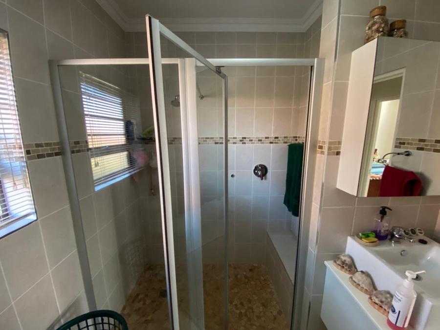 2 Bedroom Property for Sale in White River Mpumalanga