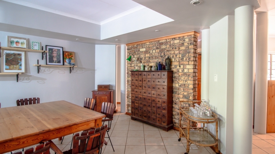 5 Bedroom Property for Sale in White River Estates Mpumalanga