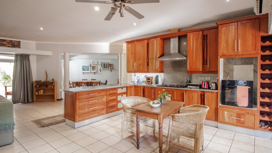 5 Bedroom Property for Sale in White River Estates Mpumalanga