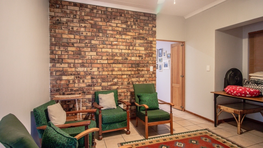 5 Bedroom Property for Sale in White River Estates Mpumalanga