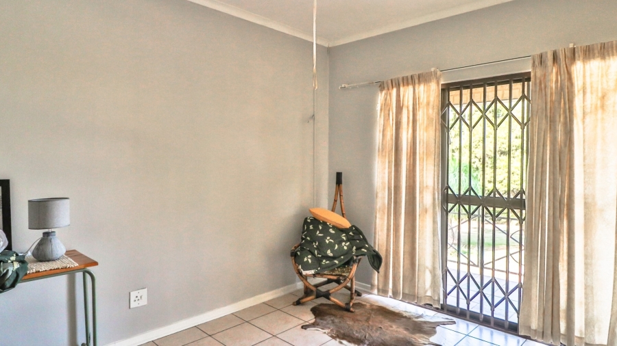 5 Bedroom Property for Sale in White River Estates Mpumalanga