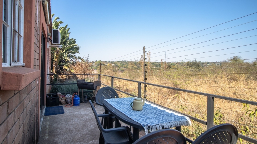 5 Bedroom Property for Sale in White River Estates Mpumalanga