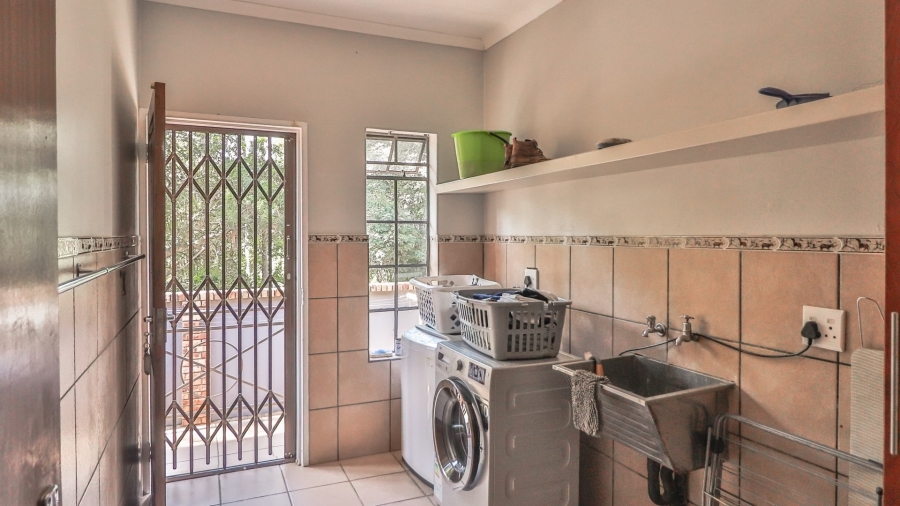 5 Bedroom Property for Sale in White River Estates Mpumalanga