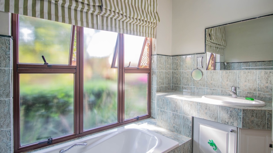 4 Bedroom Property for Sale in White River Country Estate Mpumalanga