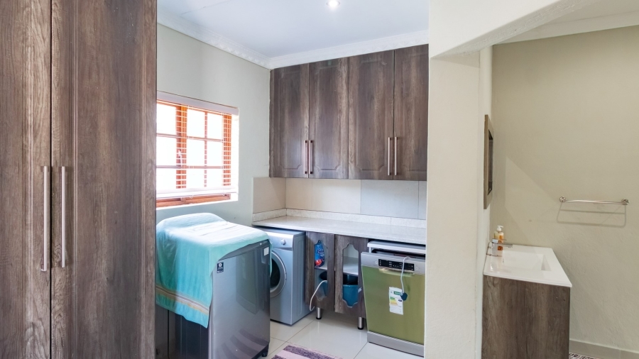 5 Bedroom Property for Sale in Wild Fig Country Estate Mpumalanga