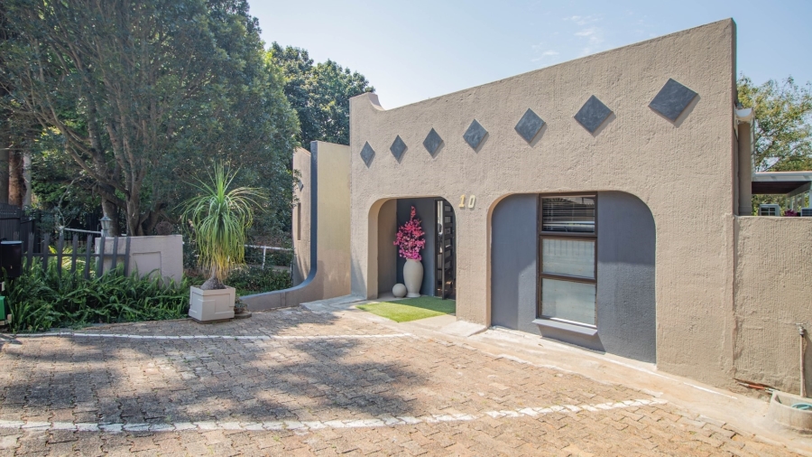 8 Bedroom Property for Sale in Colts Hill Mpumalanga