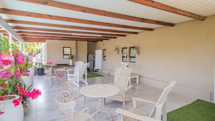 8 Bedroom Property for Sale in Colts Hill Mpumalanga