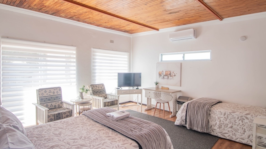 8 Bedroom Property for Sale in Colts Hill Mpumalanga