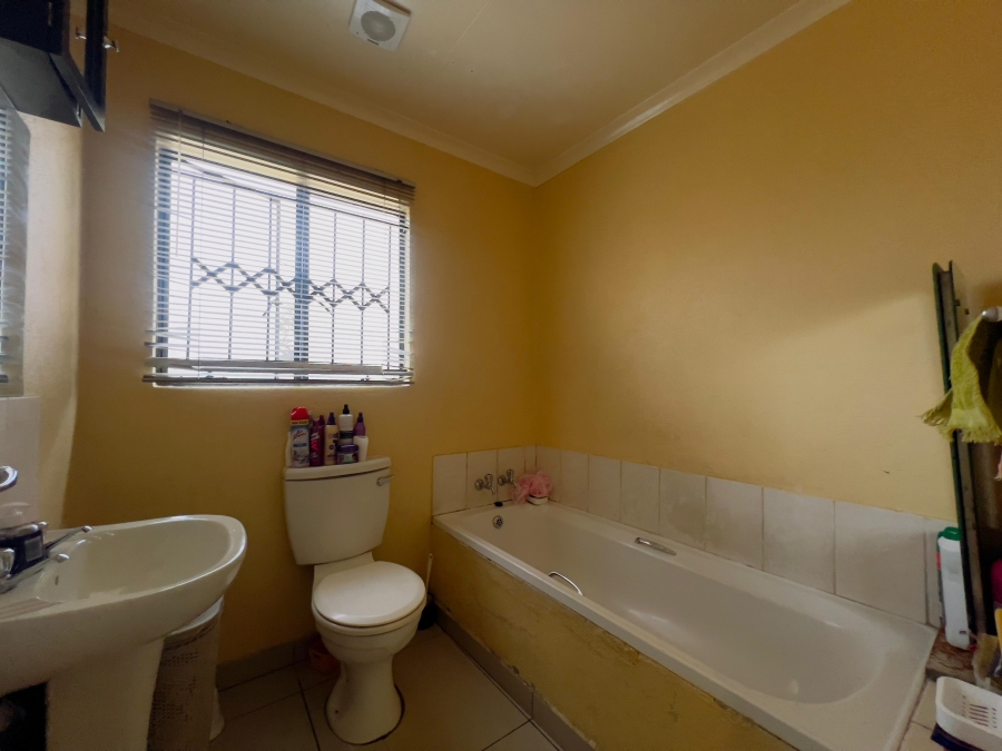 2 Bedroom Property for Sale in Karino Mpumalanga