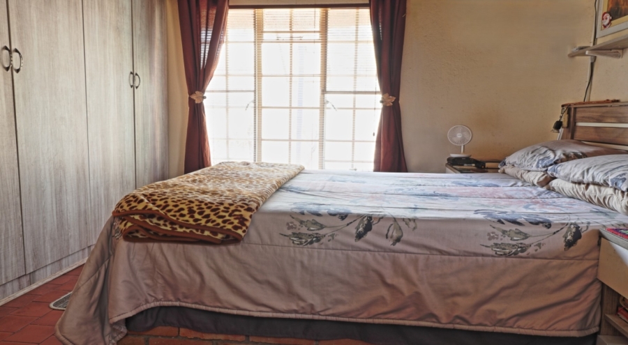 3 Bedroom Property for Sale in Marloth Park Mpumalanga