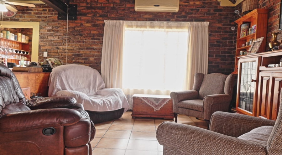 2 Bedroom Property for Sale in Marloth Park Mpumalanga