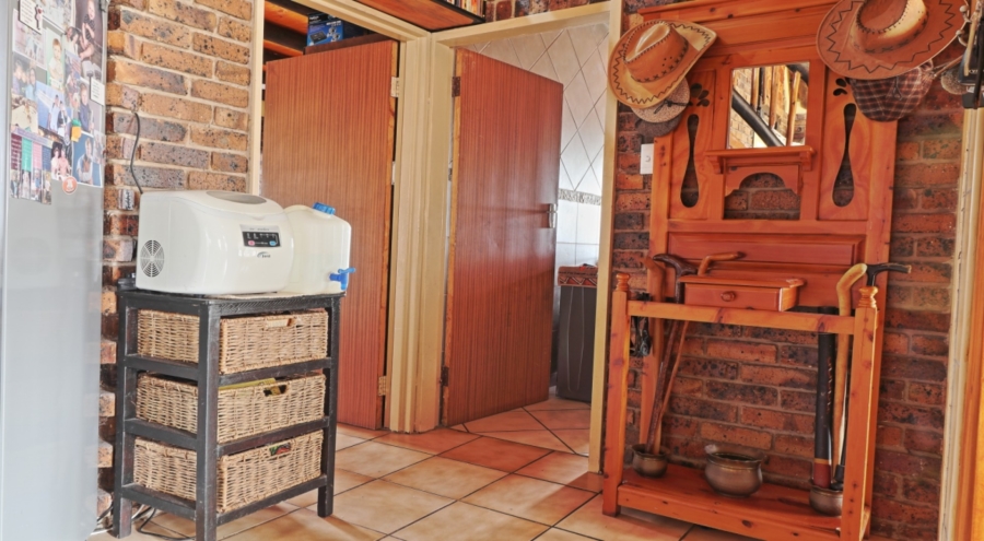 2 Bedroom Property for Sale in Marloth Park Mpumalanga