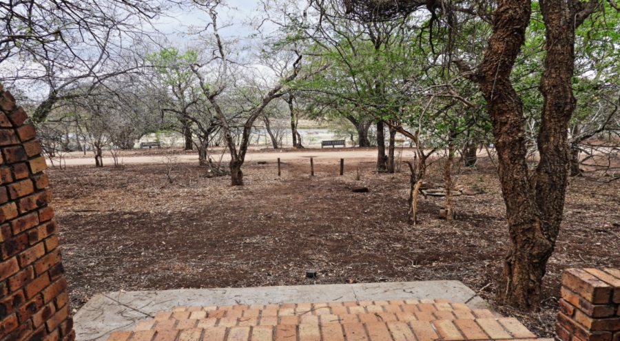 9 Bedroom Property for Sale in Marloth Park Mpumalanga