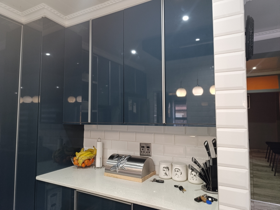 4 Bedroom Property for Sale in Die Heuwel Ext 1 Mpumalanga