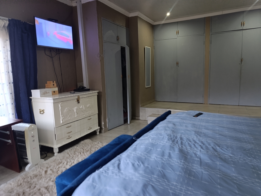 4 Bedroom Property for Sale in Die Heuwel Ext 1 Mpumalanga