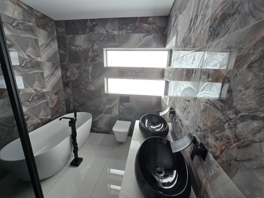 4 Bedroom Property for Sale in Aerorand Mpumalanga