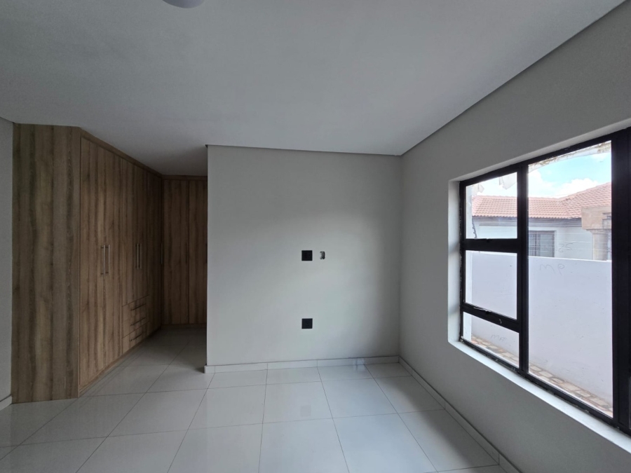 4 Bedroom Property for Sale in Aerorand Mpumalanga