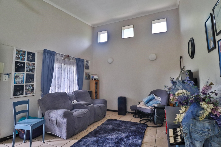 7 Bedroom Property for Sale in White River Mpumalanga