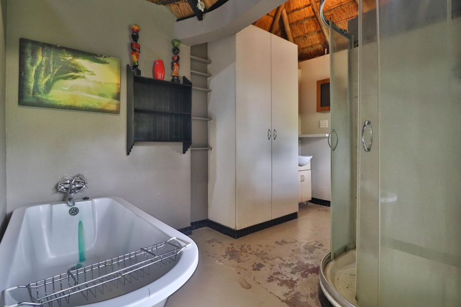 7 Bedroom Property for Sale in White River Mpumalanga