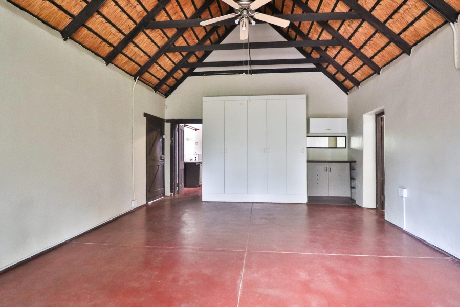 7 Bedroom Property for Sale in White River Mpumalanga