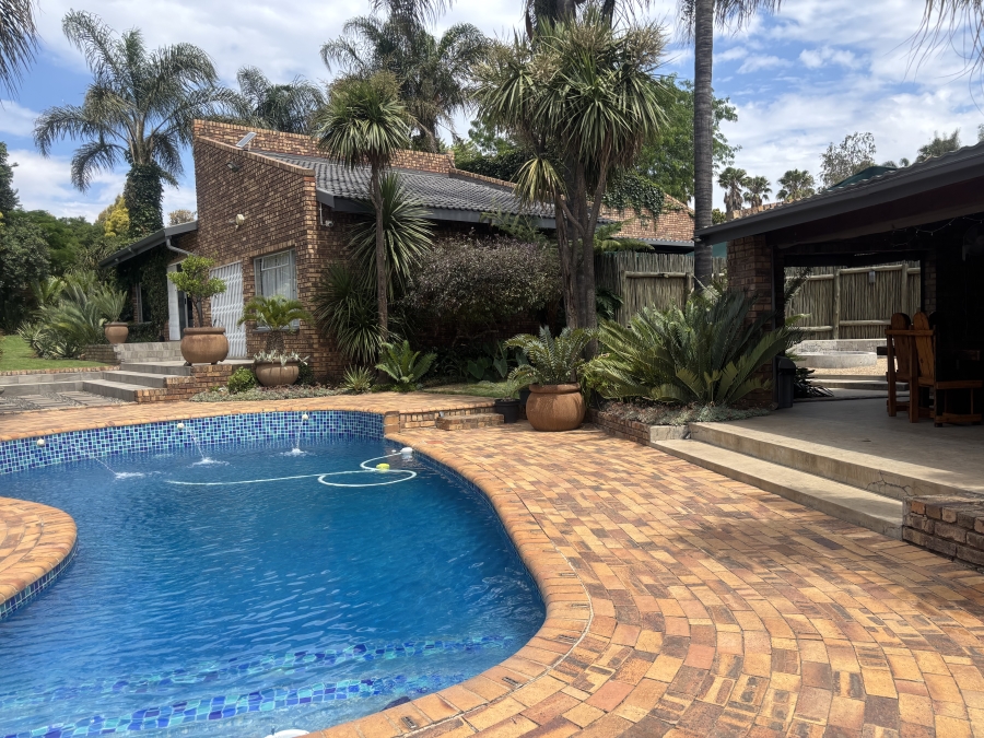 5 Bedroom Property for Sale in Reyno Ridge Mpumalanga