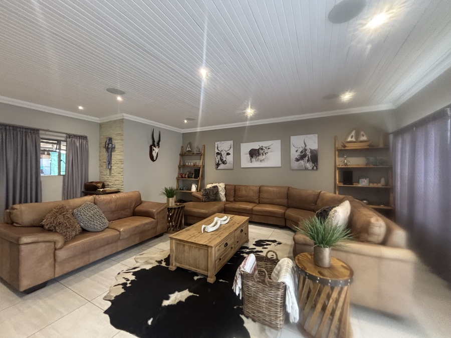5 Bedroom Property for Sale in Reyno Ridge Mpumalanga