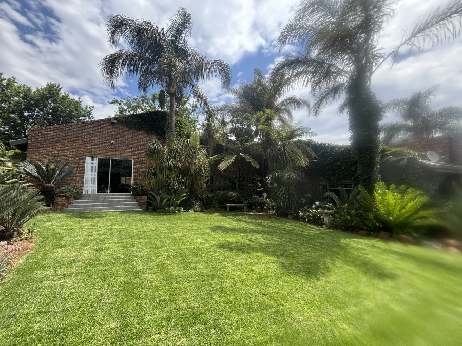 5 Bedroom Property for Sale in Reyno Ridge Mpumalanga