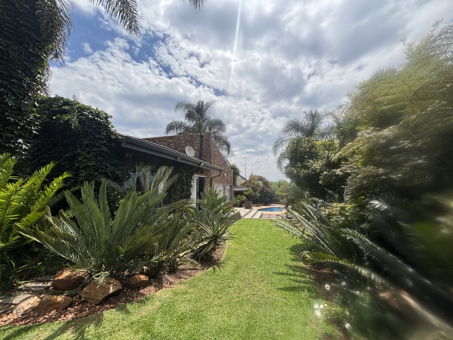 5 Bedroom Property for Sale in Reyno Ridge Mpumalanga