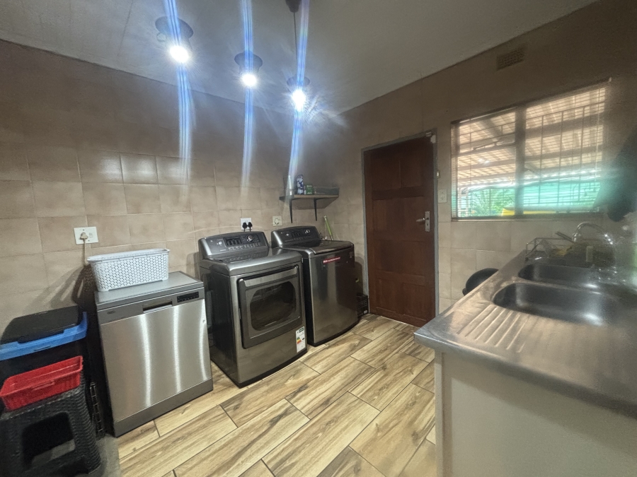 5 Bedroom Property for Sale in Reyno Ridge Mpumalanga