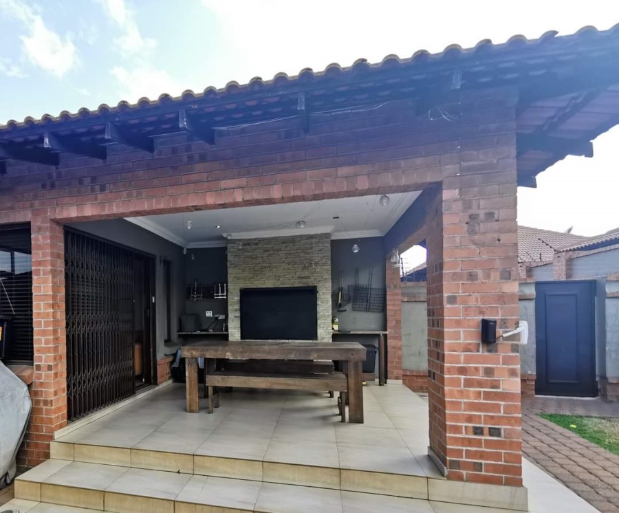 To Let 3 Bedroom Property for Rent in Aerorand Mpumalanga