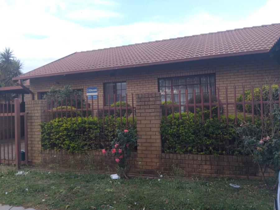 2 Bedroom Property for Sale in Reyno Ridge Mpumalanga