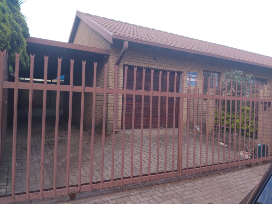 2 Bedroom Property for Sale in Reyno Ridge Mpumalanga