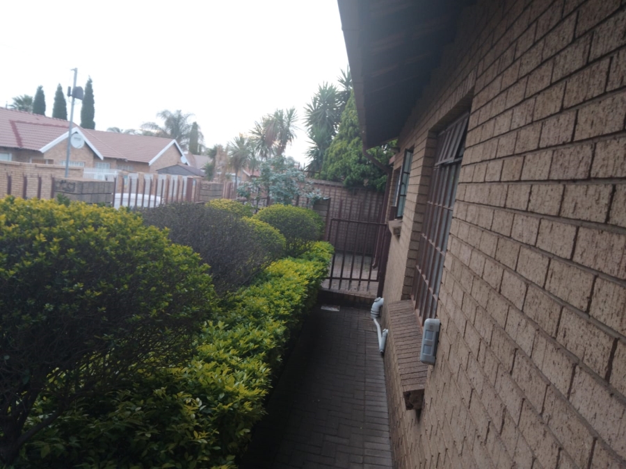 2 Bedroom Property for Sale in Reyno Ridge Mpumalanga