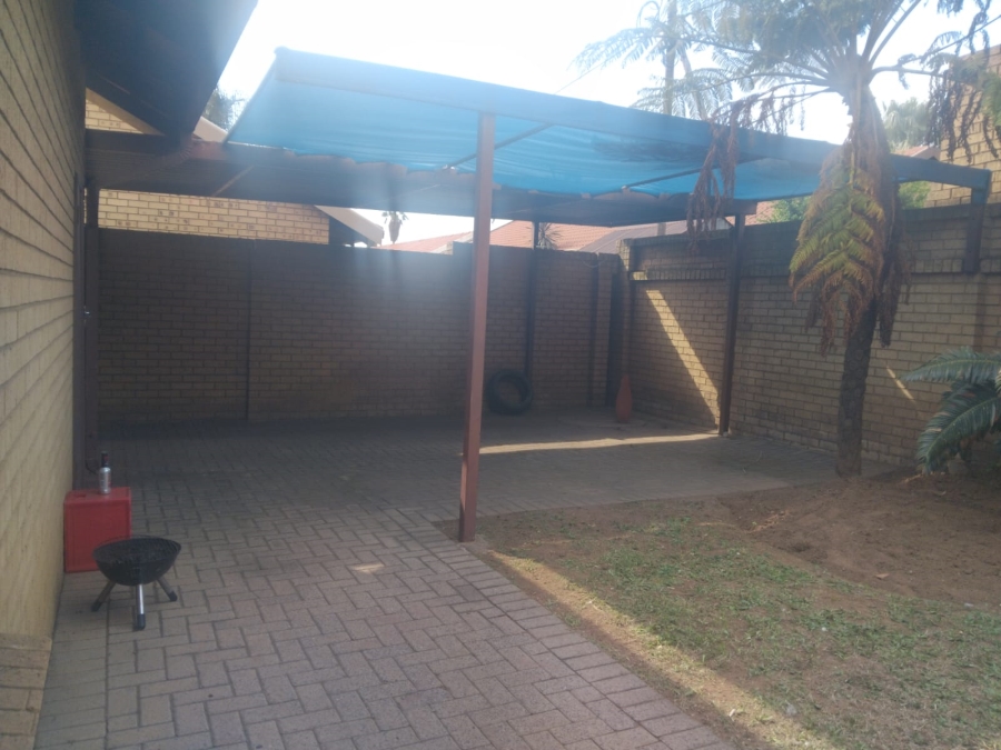 2 Bedroom Property for Sale in Reyno Ridge Mpumalanga