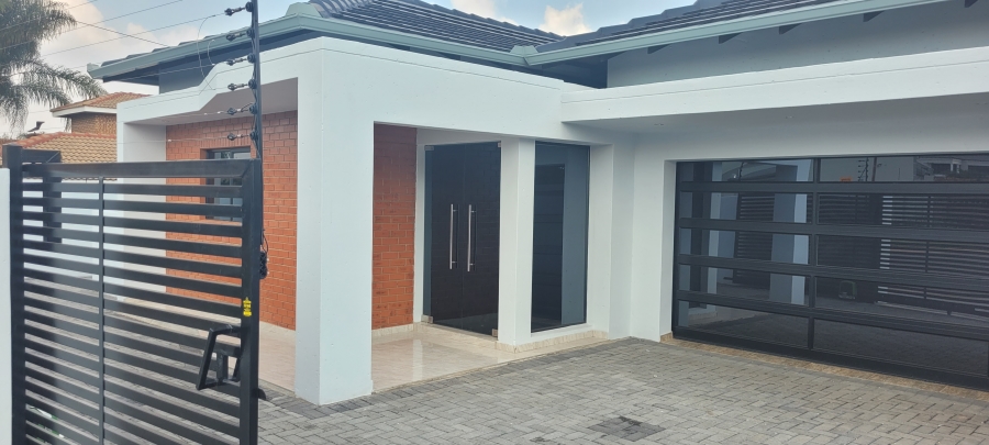 5 Bedroom Property for Sale in Aerorand Mpumalanga