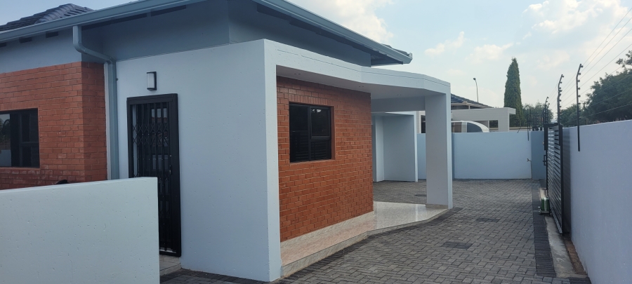 5 Bedroom Property for Sale in Aerorand Mpumalanga