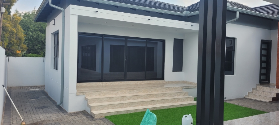 5 Bedroom Property for Sale in Aerorand Mpumalanga