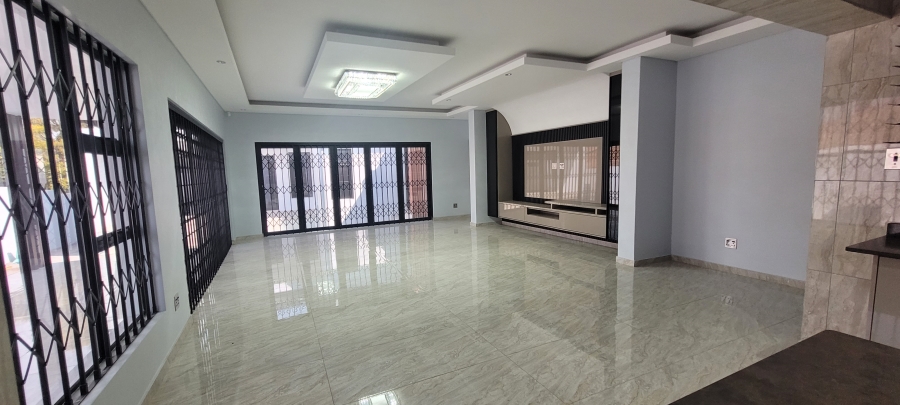 5 Bedroom Property for Sale in Aerorand Mpumalanga