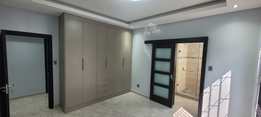 5 Bedroom Property for Sale in Aerorand Mpumalanga