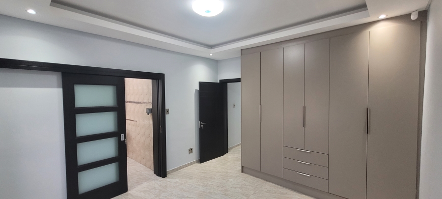 5 Bedroom Property for Sale in Aerorand Mpumalanga