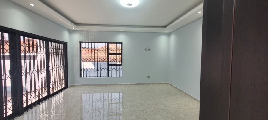 5 Bedroom Property for Sale in Aerorand Mpumalanga