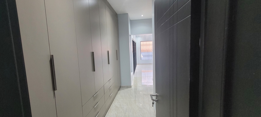 5 Bedroom Property for Sale in Aerorand Mpumalanga